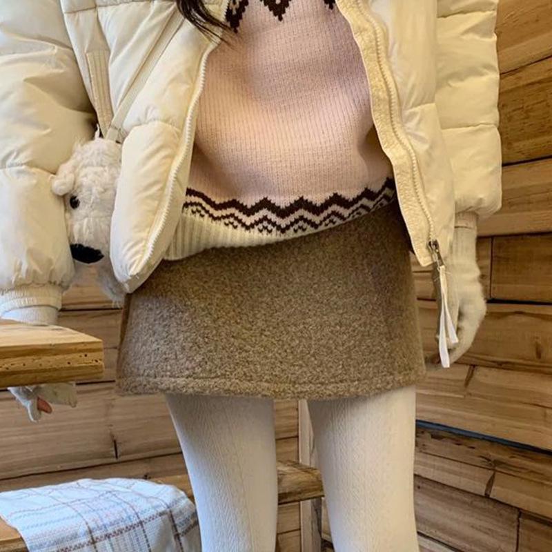 Creamy Lamb Wool A-Line High-Waisted Petite Skirt - Women's Spring 2026 Collection