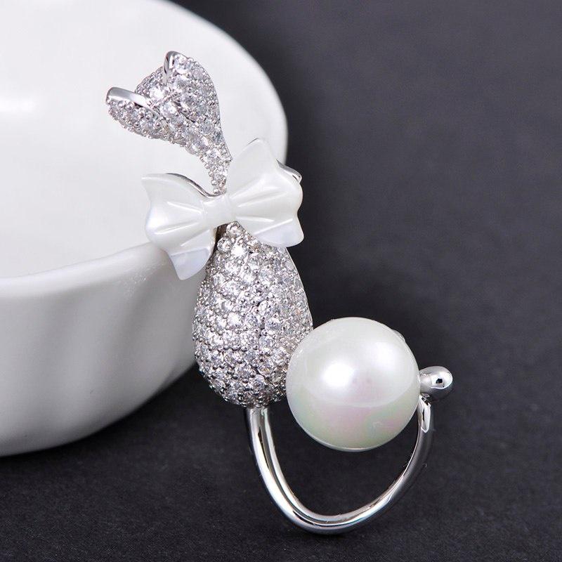 

Брошь в виде кошки из меди серебряный