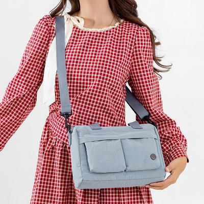 Borsa a tracolla da donna, tinta unita, modello da pendolare.