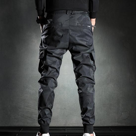 Camouflage-Freizeithose für Männer im Frühling und Herbst, schmal geschnittene koreanische Version, elastische Taille, modischer Trend, Leggings, Arbeitshose