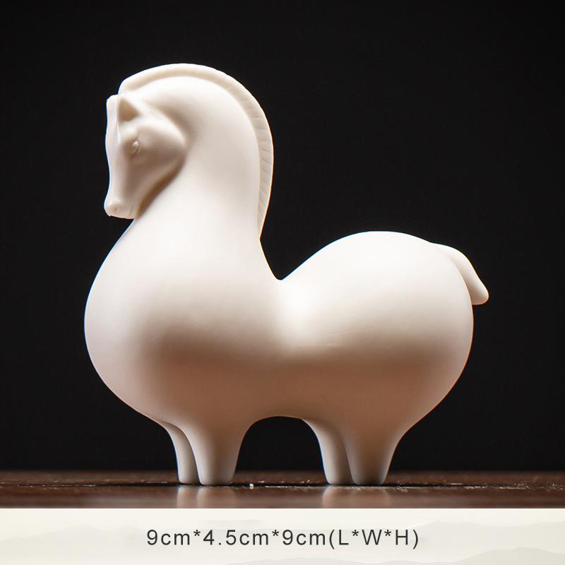 

Китайская статуэтка лошади из белого фарфора, винтажная, декоративная керамика, дзен, креативные украшения, талисман