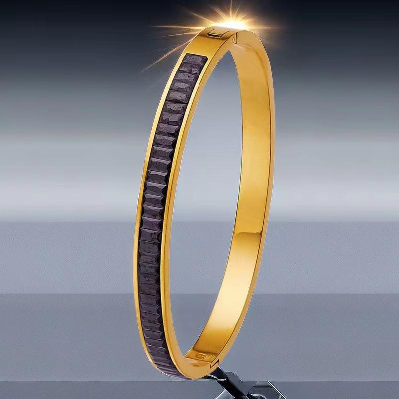 Women's Titanium Steel Bracelet with Inlaid Diamonds - Elegant Starry Design, Non-Fading, INS Style, High-End Full Diamond Bangle.