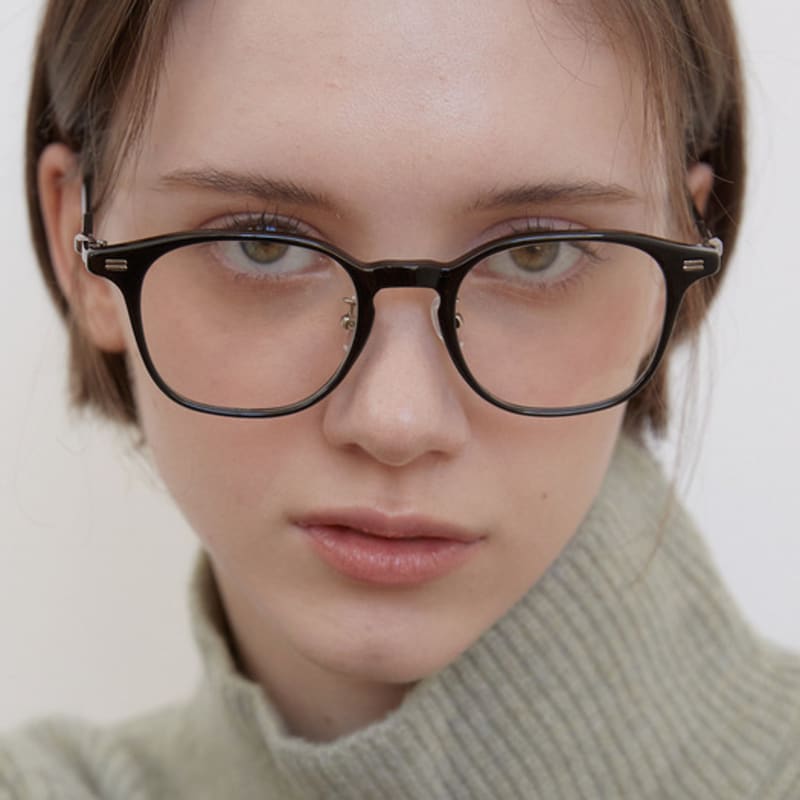 

One Brilliant Bruce-OB485-Black FREE