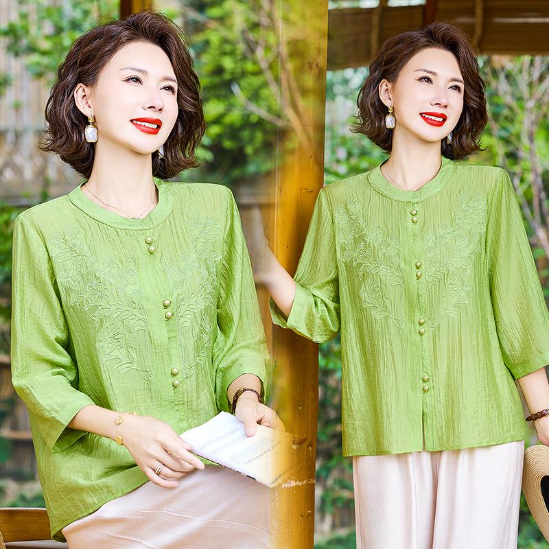 Summer 2026 National Style Loose Top: Middle-aged Mom's Age-Reducing, Seven-Sleeve Round Neck