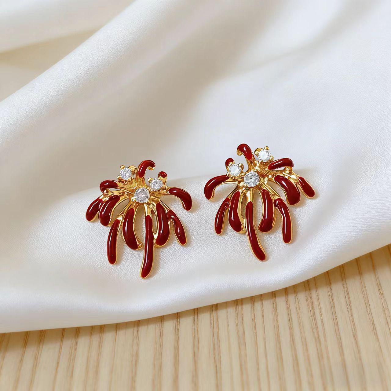 Red Rhinestone Firework Stud Earrings for Women - Unique, Trendy, High-End Fashion Accessory красный