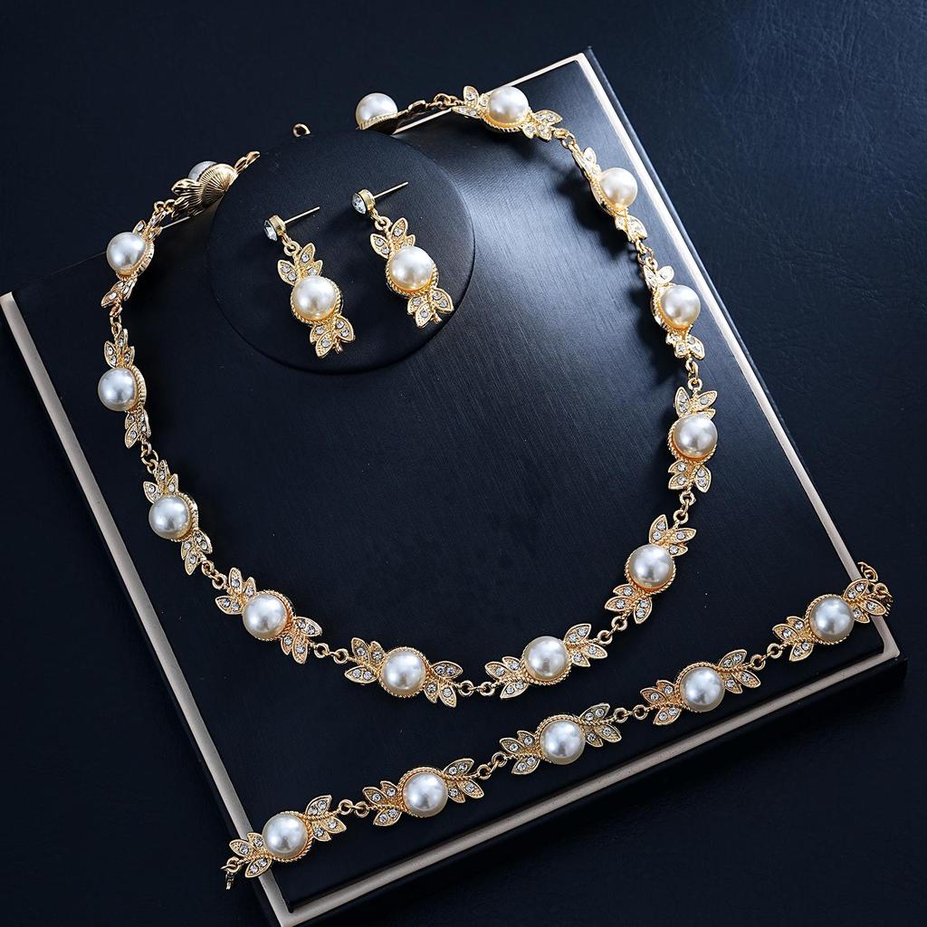 Luxury Pearl Necklace, Earrings & Bracelet Set - Elegant Bridal Wedding Jewelry