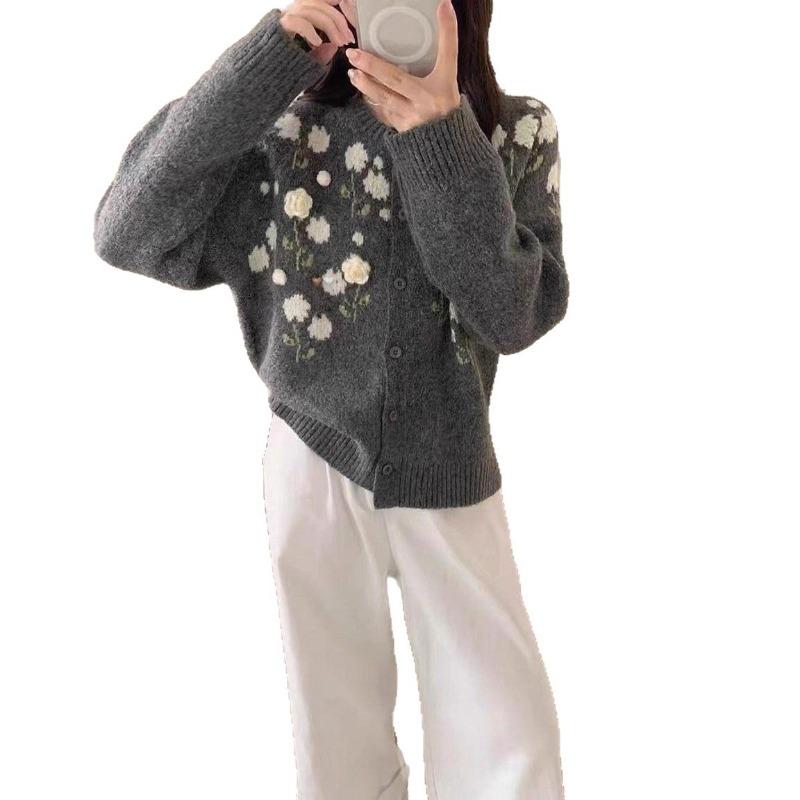 Three-dimensional Flower Gentle Wind Design Sense Knitted Cardigan Autumn and Winter New Sweet Loose Sweater Jacket Women