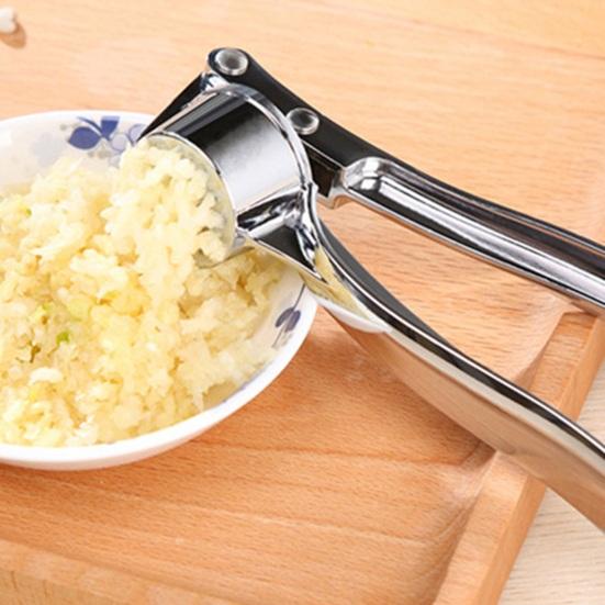 Garlic Press Stainless Steel Garlic Mincer Manual Garlic Crusher Effortless Chopping Tool for Garlic Ginger Nuts