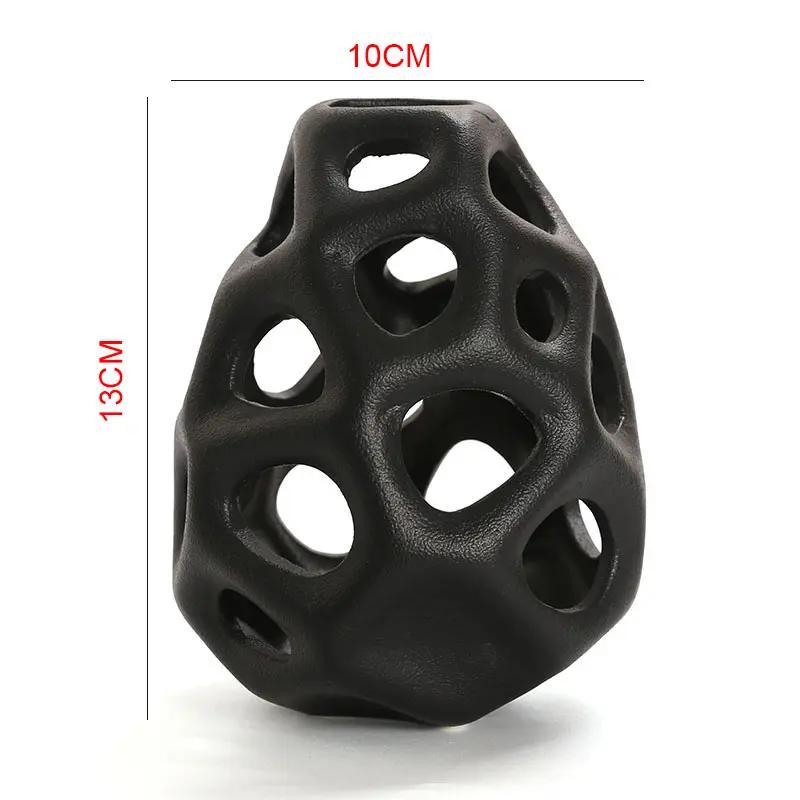 

Ceramic vase Hollow Out Ceramic Vase White Black Nordic Classical Aesthetics Office Home Living Room Interior Decor Acessories