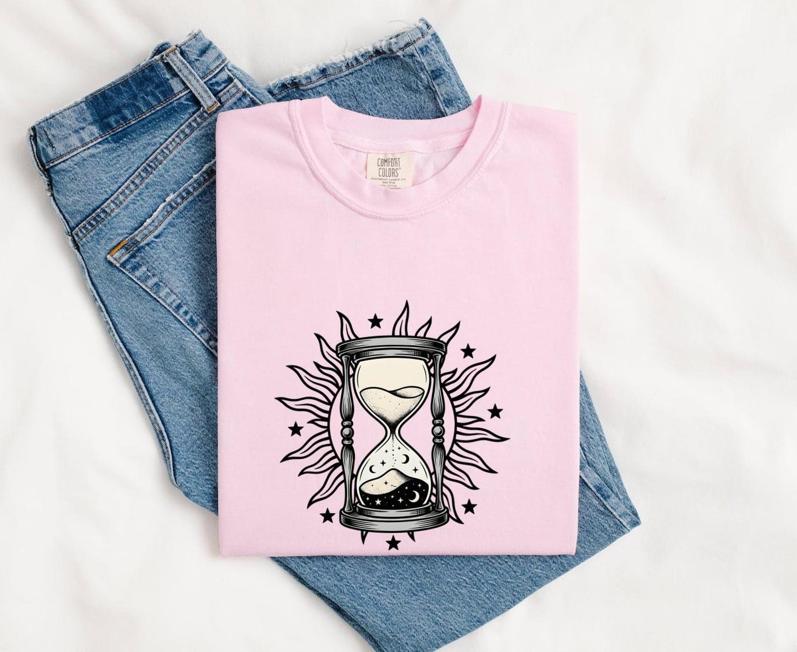 Hourglass Sun Moon Shirt Boho Chic Celestial Gift Women Boho Tee Timepiece T-Shirt Hippie Fan Bohemian Tshirt Galaxy Graphic Vintage Stars M