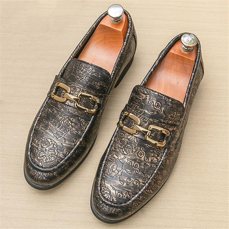 Fashion Designer Men's Pointed Metal Button Wedding Shoes Male Print Pattern Loafers Formal Dress Footwear Zapatos Hombre