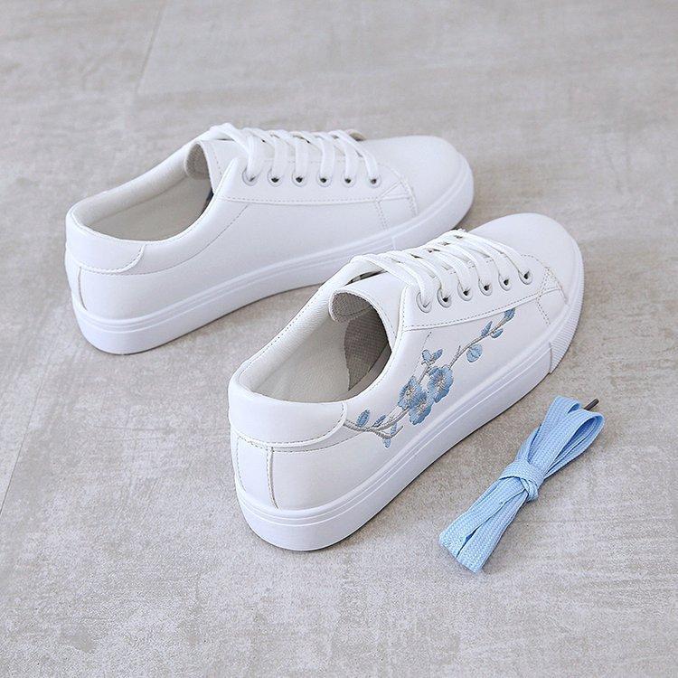 

Internet celebrity embroidery little white shoes women s 2025 spring new product students thick baseplate shoes small fresh plum blossom single sh 35 синий