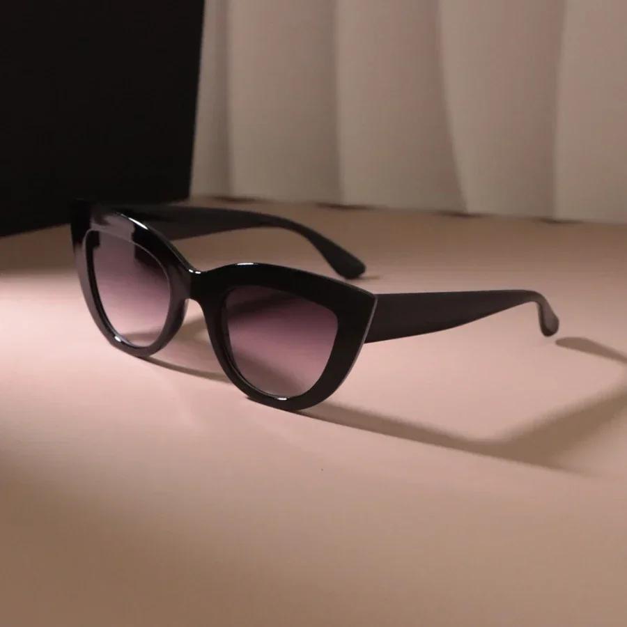 Vintage Cat Eye Sunglasses Women Men Classic Fashion Brand Designer Female Glasses Unisex