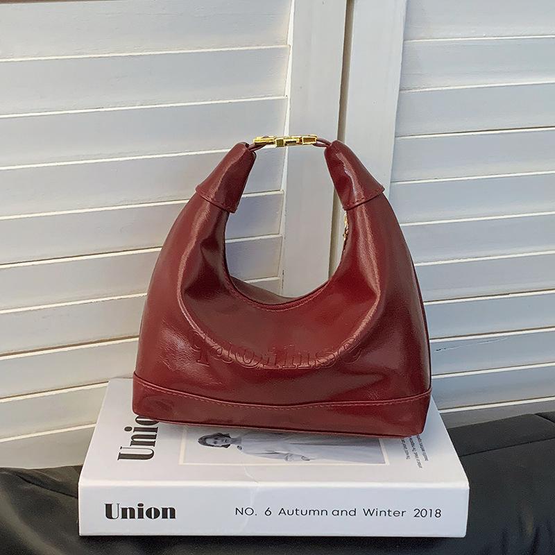 2025 winter new fashion simple solid color niche design retro underarm shoulder handbag dumpling bag