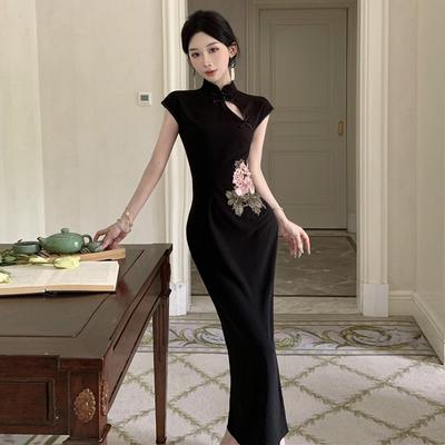 New Women's Clothing Retro Improved Embroidered Cheongsam Hollow Slim Dress