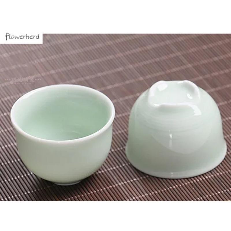 Japanese  Ceramic Tea Cup Izakaya Porcelain Bar Sets White Spirit Bottle Dispenser Sake Pot Sake Cup Kiln Porcelain Bar Set