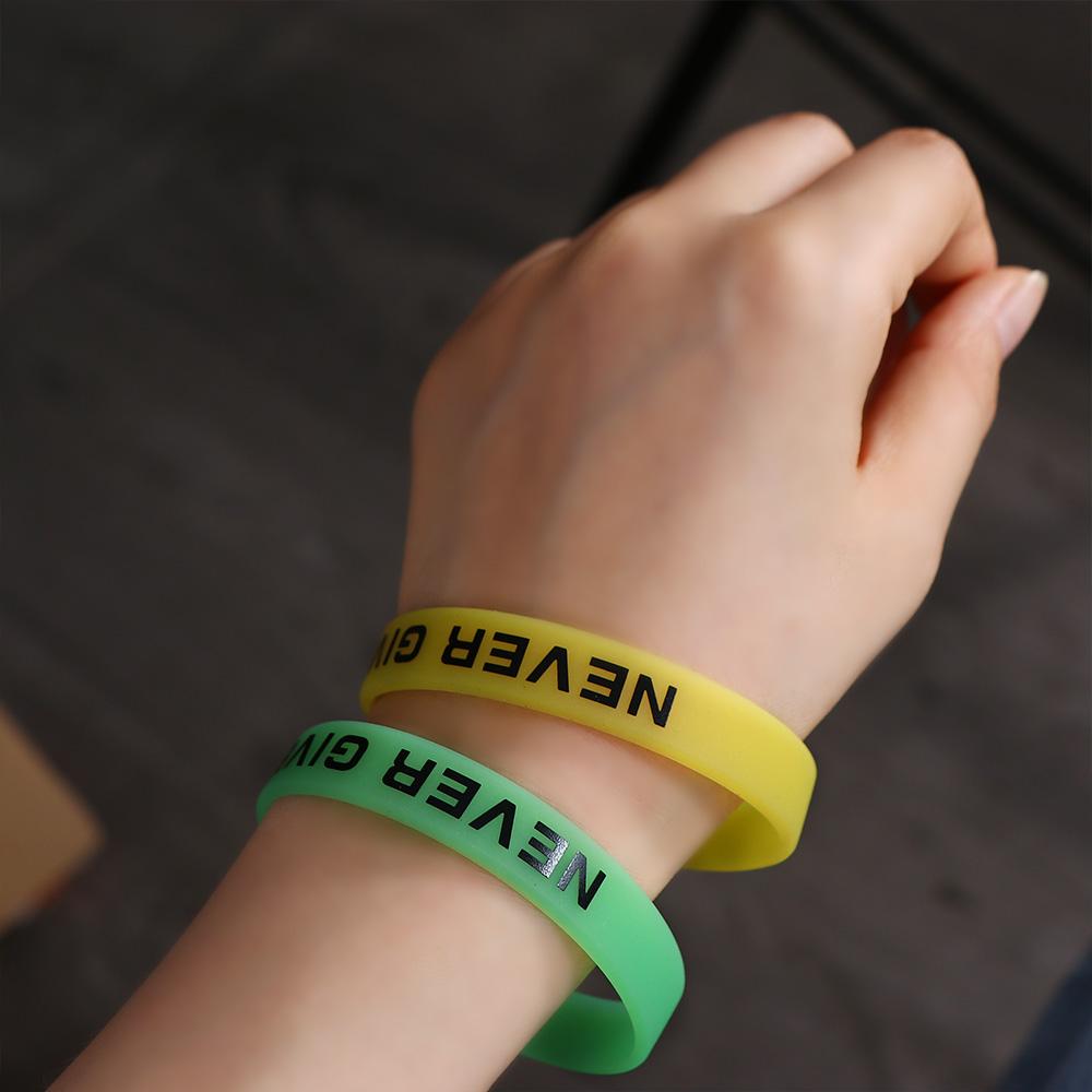 Wristband Never Give Up Bracelet Basketball Wristband Silicone Sweat Band Luminous Rubber Bracelets