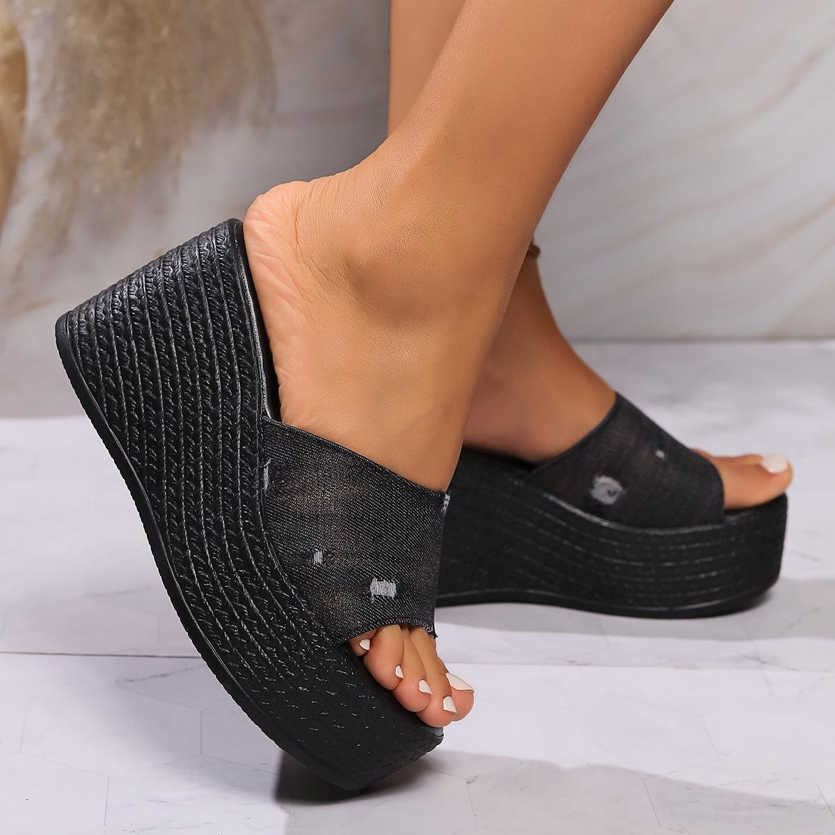 

Летние новые женские тапочки большого размера с толстой подошвой, новые тканевые, простые летние сандалии на покатом каблуке 43 чёрный