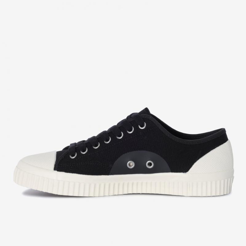 Fred Perry Unisex Low Top Canvas Sneakers Hughes Low Canvas Sfpu2334365 T38