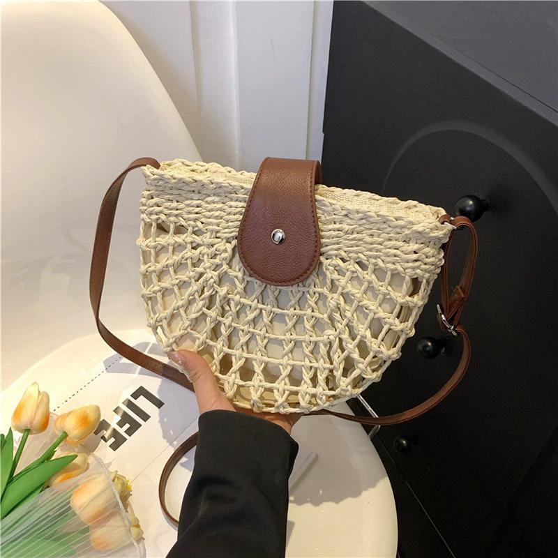 Bolsa de Palha Feminina Boho com Recortes Formato Semicircular Elegante Tendência Bolsa Transversal para Praia de Verão e Uso Diário