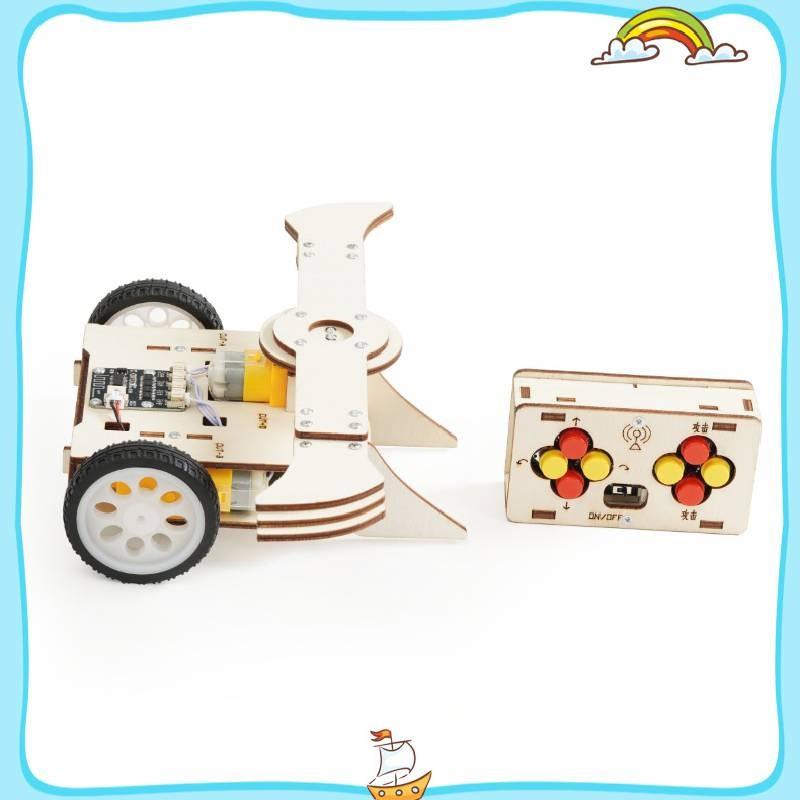 Remote Wooden Assembled Controlled Combat Vehicle With Rotating Wing Toy Set