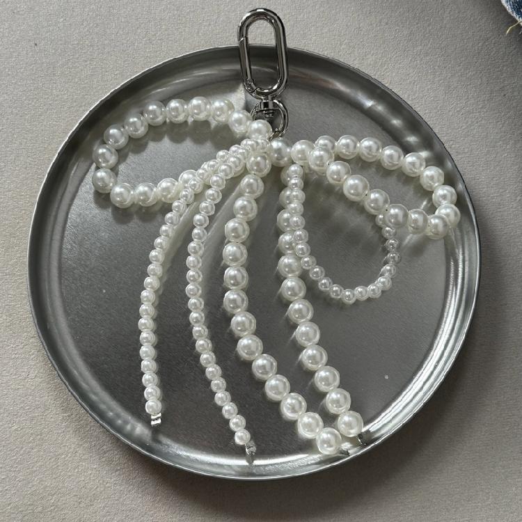Pearl Beaded Bowknot Keychain Decorations Pendant Handbag Hangings Ornament Sweet Keyring Pendant for Women Girls