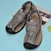 High Quality Fashion Casual  Leather Men Sandals Flat Designer Antiskid Summer Beach Sandals Breathable Soft Bottom Walking Shoe