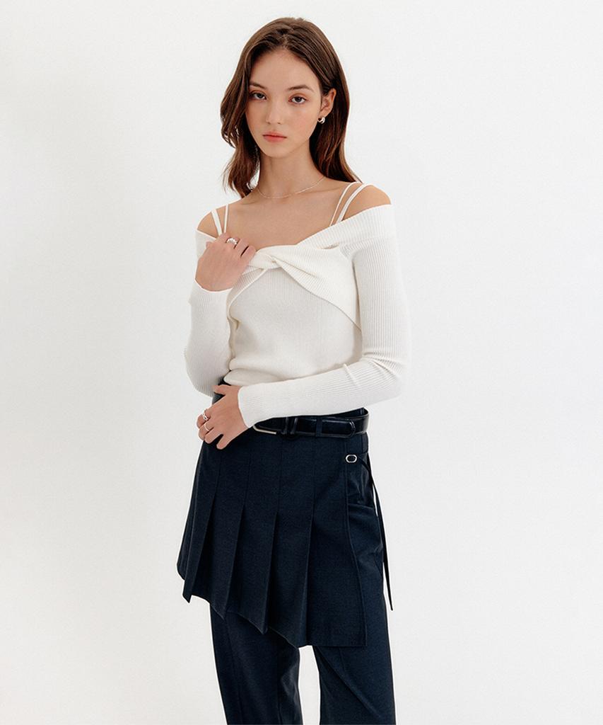 Lugkaeseuteu Lina String Off-Shoulder Knit_Ivory