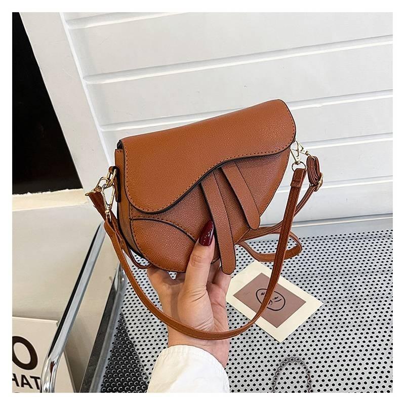 Sac Selle Urbain Chic Pour Femmes 2024 Mode En Cuir Synthétique Noir Classique
