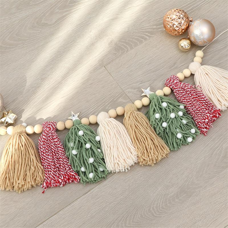 Tree Ornament - Nordic-Inspired Fleece Beads, Green & Pink Pom-Pom Tassels, Versatile Wall Decor for Holiday Celebrations