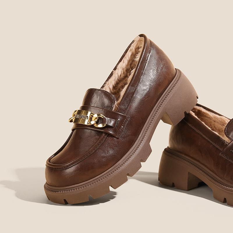 

Осень и зима кроличий мех флис маленький человек внутренняя высота увеличение пух одинарная обувь верхняя одежда маленький размер 33 39 светло-коричневого