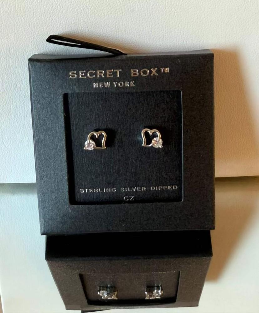 Silver Dipped Small Heart with CZ Earrings Set Unisex T-Shirt XXXXL