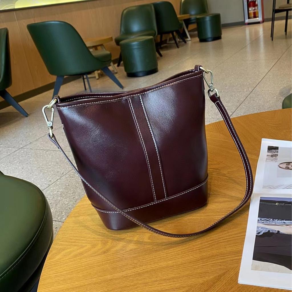 New High-end Commuting Bucket Bag for Women, Spring Crossbody Bag for Women, Genuine Leather Bag for Women, Single Shoulder Armpit Bag