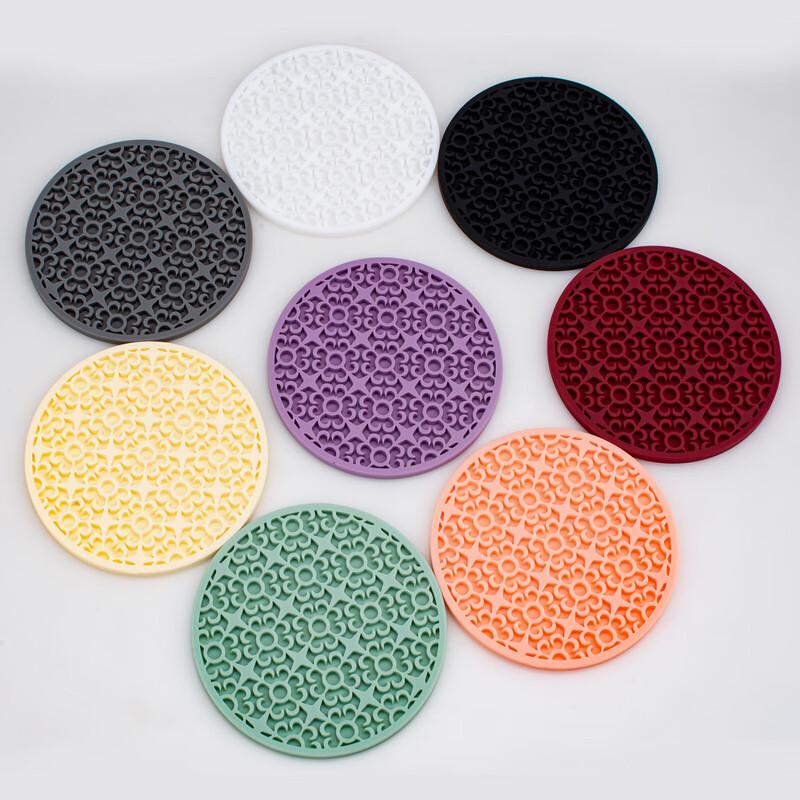 

Retro Pattern Drainage Silicone Coaster Set