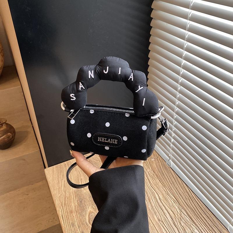 Ретро мессенджер маленькая сумка женская новая осень и зима нишевая милая мини ручная сумка