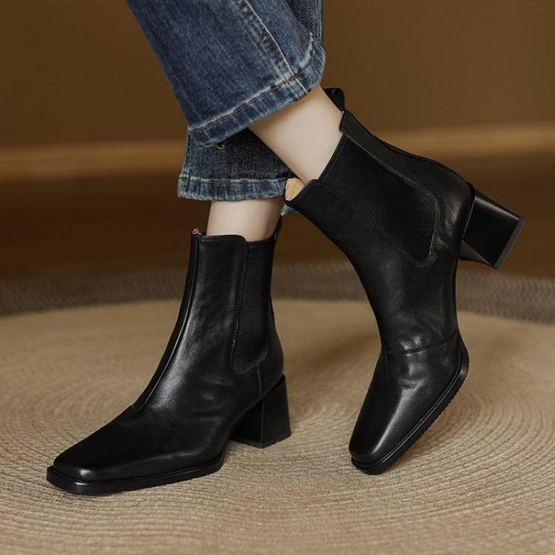 Autumn and Winter Leather Square Head Versatile Martin Boots Medium Heel Large Size Women's Boots Sleeve Cowhide Comfortable Rubber Sole Low Boots