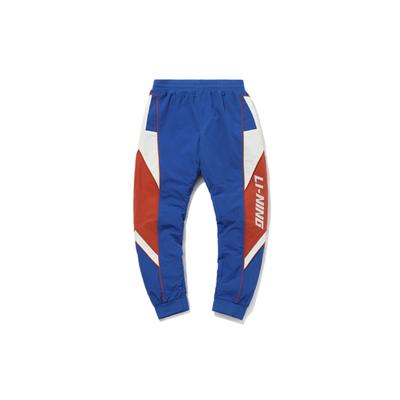 Partea de jos – Pantaloni de trening și colanți