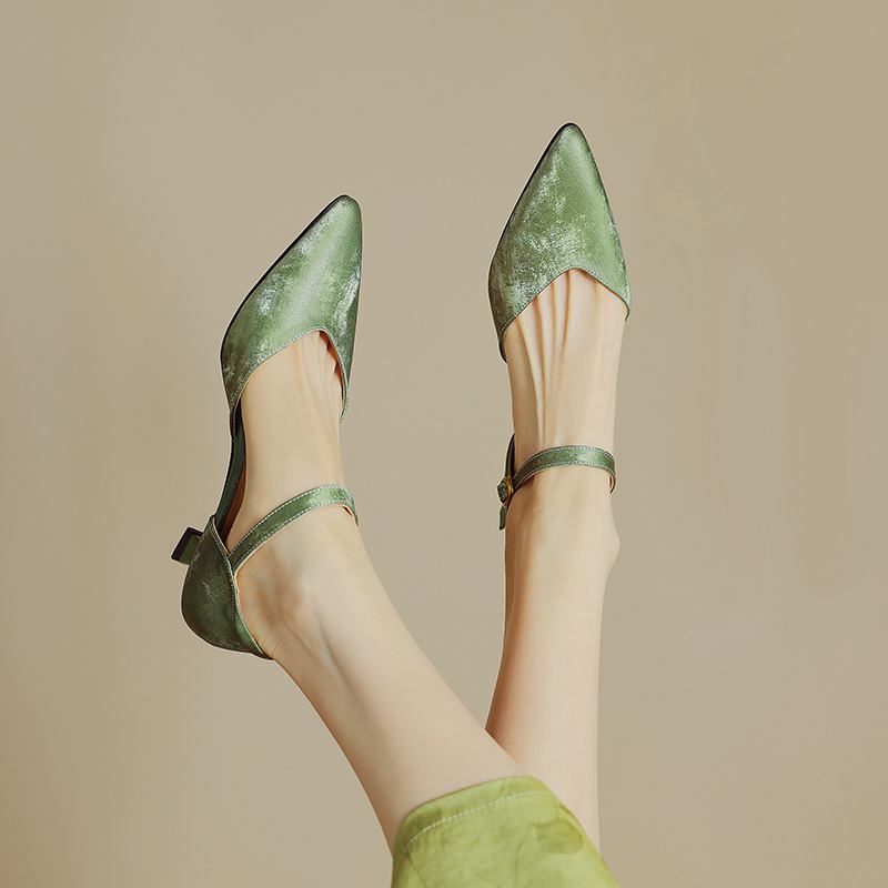 Krazing Pot Piele plenară cu vârf ascuțit Tocuri subțiri cu curele cu cataramă de toamnă Pantofi de vară femei pantofi