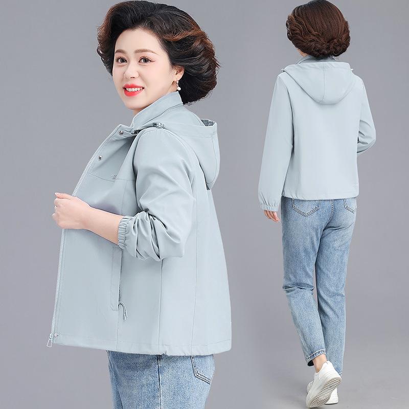 Stylish Hooded Spring Jacket for Middle-Aged Moms - 2026 Edition