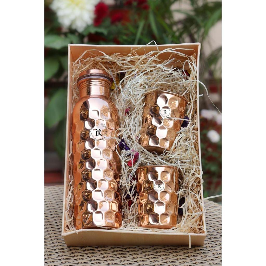 Diamond Pure Copper Bottle - 1L with 2 Glass Set | Ayurvedic Health Benefits Hammered Design | Leak-Proof And Jointless Water Bottle Hand Made