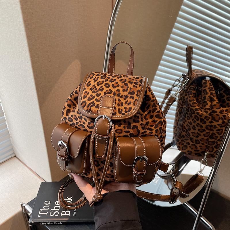 2025 Fashion Leopard Backpack, Vintage Work & Travel Rucksack for Women marrone