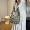Hobo axelväska med dragkedja mångsidig modeväska enkel pendelformad crossbody-väska mjuk bomull monokrom