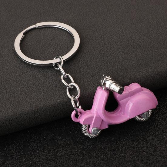 Schlüsselanhänger Anhänger Motorrad Anhänger Zinklegierung Schlüsselkette mit Kettenschloss Retro Elektrischer Esel Roller Design Schlüsselhalter