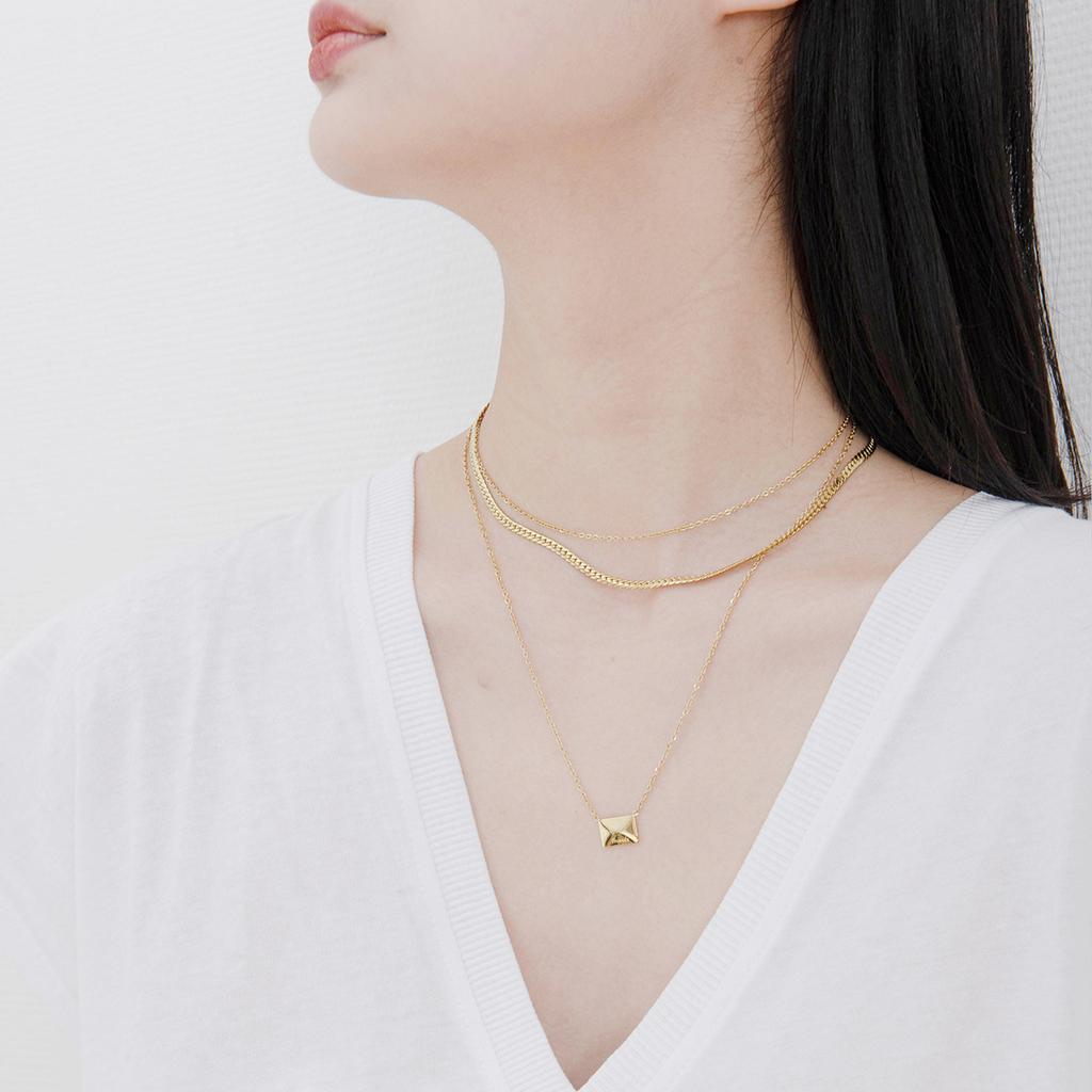 French Delicate Stacked Clavicle Chain Stainless Steel Flat Snake Chain Gold Envelope Pendant Titanium Steel Necklace Jewelry Set