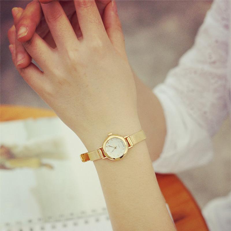 Mode Damen Goldene Kleine Runde Zifferblatt Armband Damen Quarz Analoge Armbanduhr