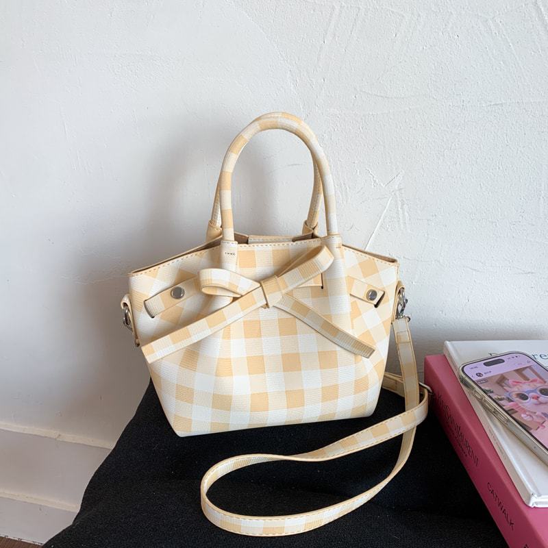 Plaid bag new fashionable versatile portable bucket bag women's high-end niche shoulder messenger bag