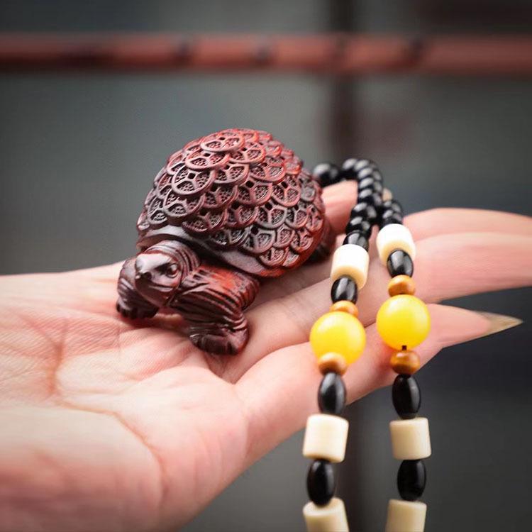 Sandalwood Pixiu Handheld Carved Pendant Ornament - Douyin Craft Gift