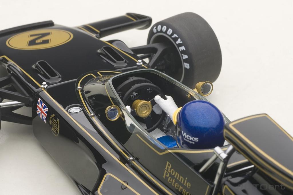 AUTOart Lotus 72E 1973 Ronnie Peterson Driver 1/18 #2 (with Figure)