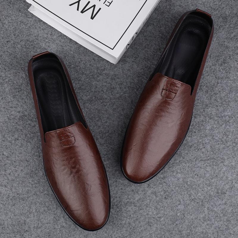 Simple Business Casual Shoes Handmade Leather Loafers Leisure Slip on Footwear Lightweight Moccasins Versatile Man Walking Shoes