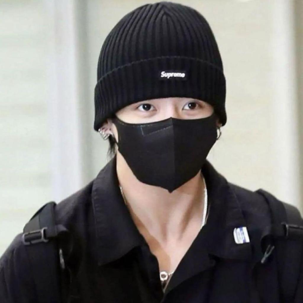 [USED] Supreme 24SS Overdyed Beanie Navy